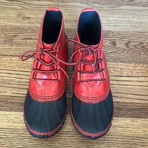 Sorel Out N About Red Rain Boots Size 8